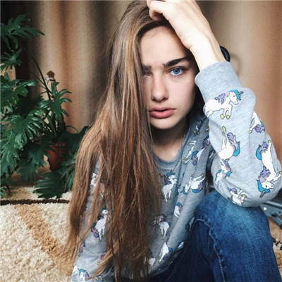 男生暗恋女生的qq头像图片
