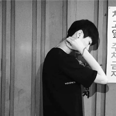 黑白伤感非主流可爱头像男生萌萌哒教学图片