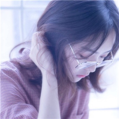 微信头像女生带字卡通图片