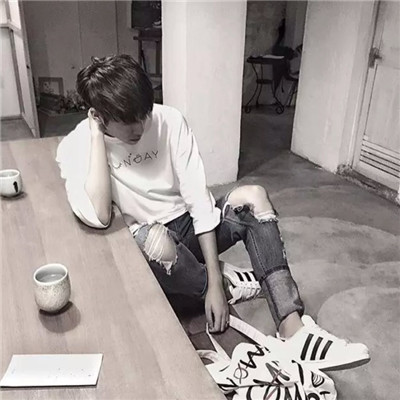 帅气头像冬天男生唯美头像图片