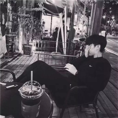 帅气头像冬天男生唯美头像图片