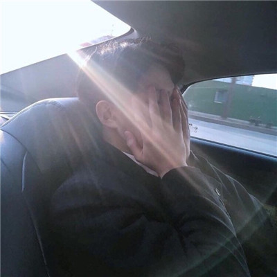 帅气头像冬天男生唯美头像图片