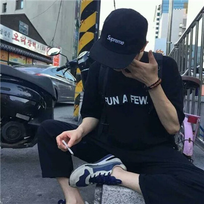 帅气头像冬天男生唯美头像图片