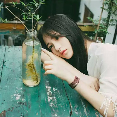 女生头像黑白霸气动漫图片