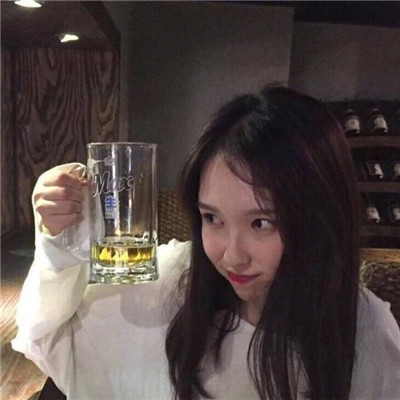 高清一人多张女生头像图片