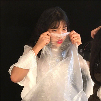 高清一人多张女生头像图片