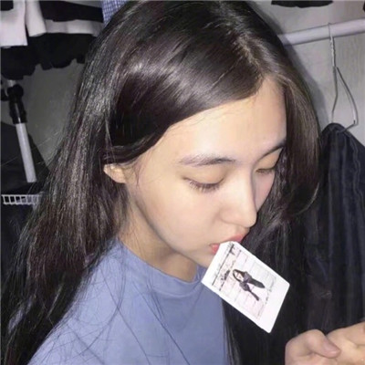 高清一人多张女生头像图片