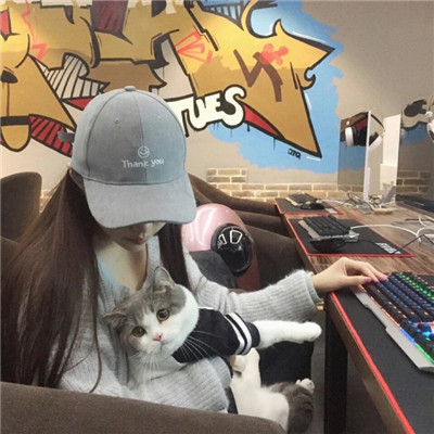 女生头像带字易烊千玺图片