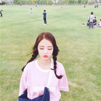 森系复古文艺女生头像图片