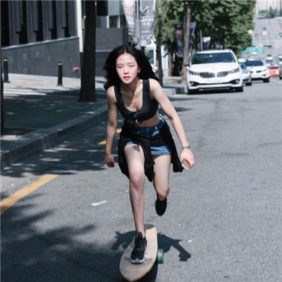 森系复古文艺女生头像图片