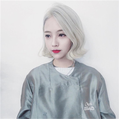 森系复古文艺女生头像图片