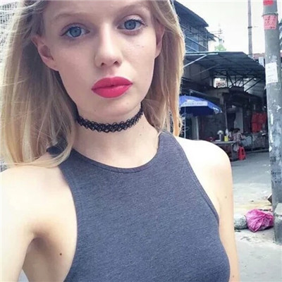 殴美头像女生头像简约图片
