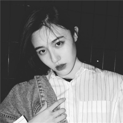 qq头像动漫女生文艺