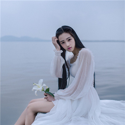 qq头像动漫女生文艺图片