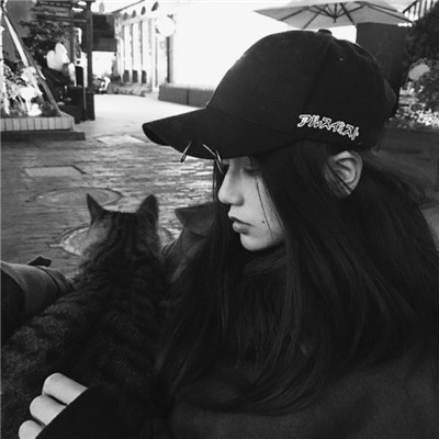 qq个性网头像女生动漫图片