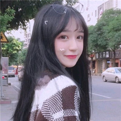 女生坐在地上头像大全图片