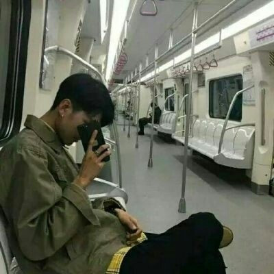 q版动漫头像男生冷酷图片