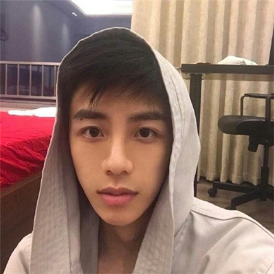 q版动漫头像男生冷酷图片