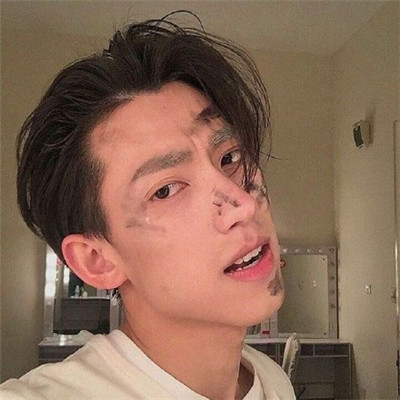 q版动漫头像男生冷酷图片