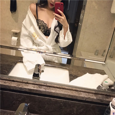 qq头像女生动漫闺密