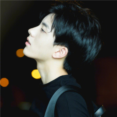 2018唯美男生吉他头像图片图片