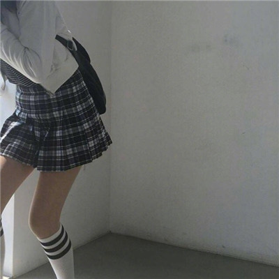 冬天女生头像唯美图片图片