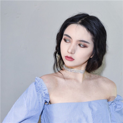 现在最流行的头像女生图片