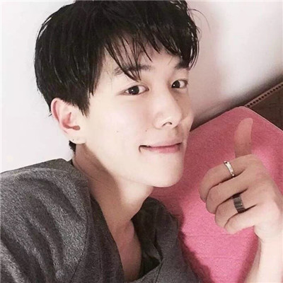 非主流韩范2018男生头像森系捧花是什么意思图片