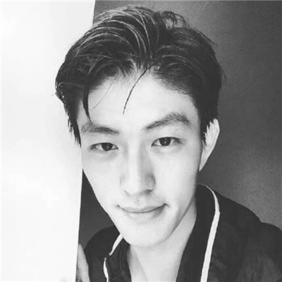 非主流韩范2018男生头像森系捧花是什么意思图片