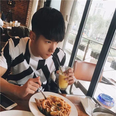 动漫头像男生超拽霸气图片