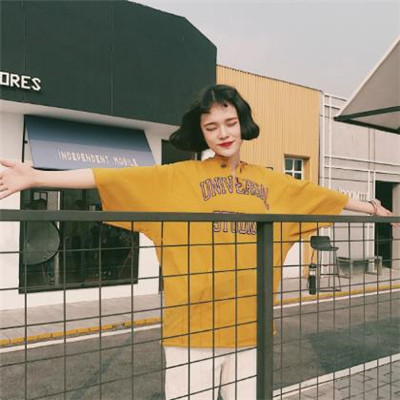 qq头像女生带字我等你图片