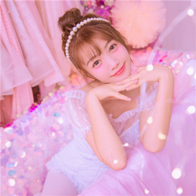 扣扣头像女生黑白伤感图片