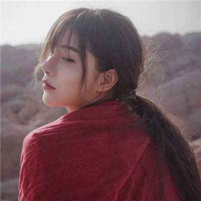 扣扣头像女生黑白伤感图片