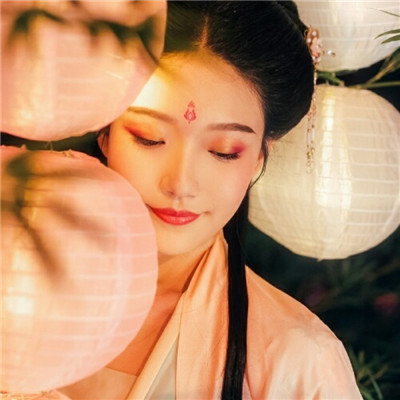 qq头像最美的女生头像图片