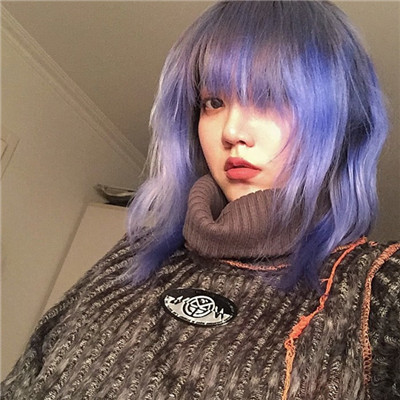 qq头像女生穿牛仔外套图片