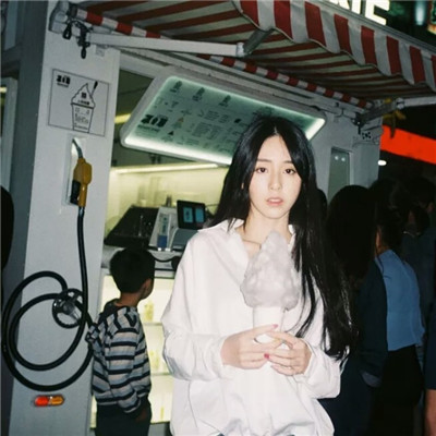 陌陌头像女生大图眼镜图片