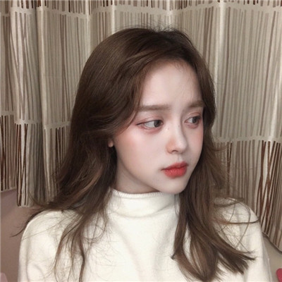 qq高清女生头像带字图片