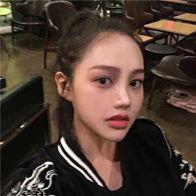 qq高清女生头像带字图片
