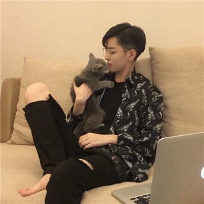 落地窗男生头像图片