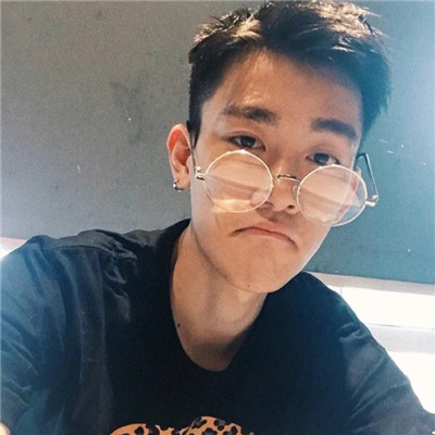 韩系潮流帅气qq男生头像清新图片