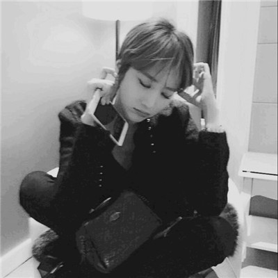 qq头像卡通帅气女生图片