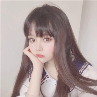 带眼镜的动漫女生头像图片