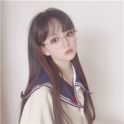 带眼镜的动漫女生头像图片