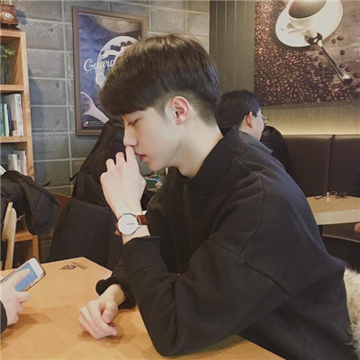 超拽帅气2018男生喜欢动漫卡通照片当头像图片