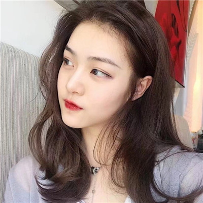 qq女生带字头像情侣图片