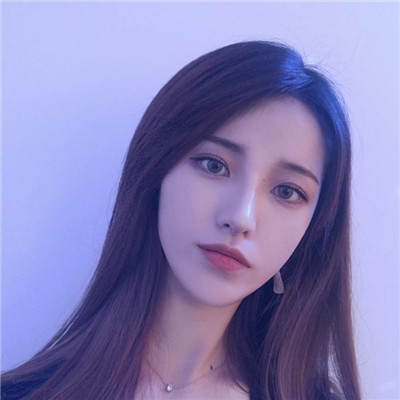 qq女生带字头像情侣图片