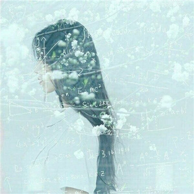 坐在地上的霸气女生头像图片