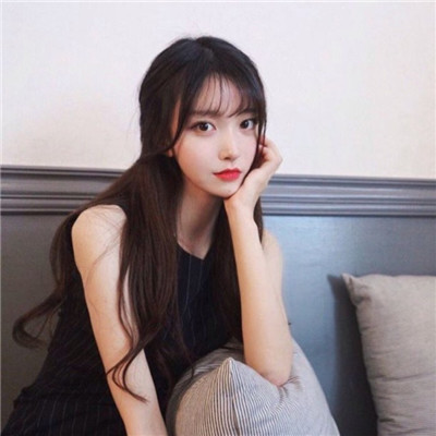 女生头像森系手绘简约图片