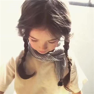 qq头像女生带黑色帽子图片