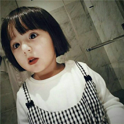 qq头像女生带黑色帽子图片